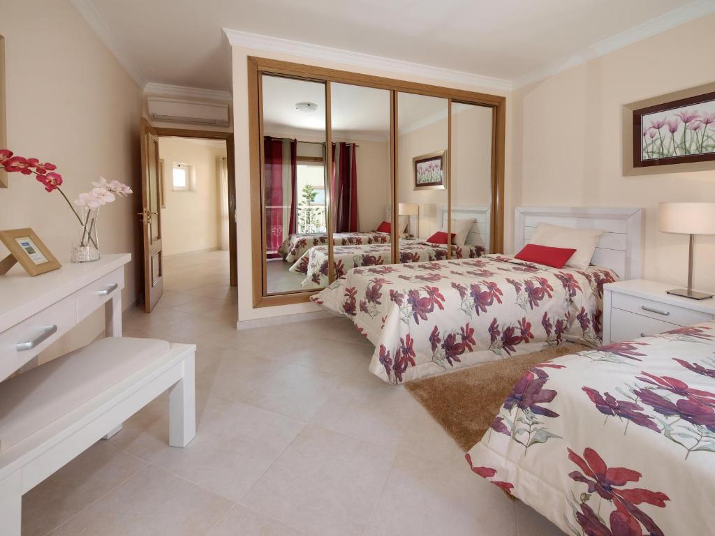 Hotel Oasis Parque Country Club Portimão Pokoj fotografie