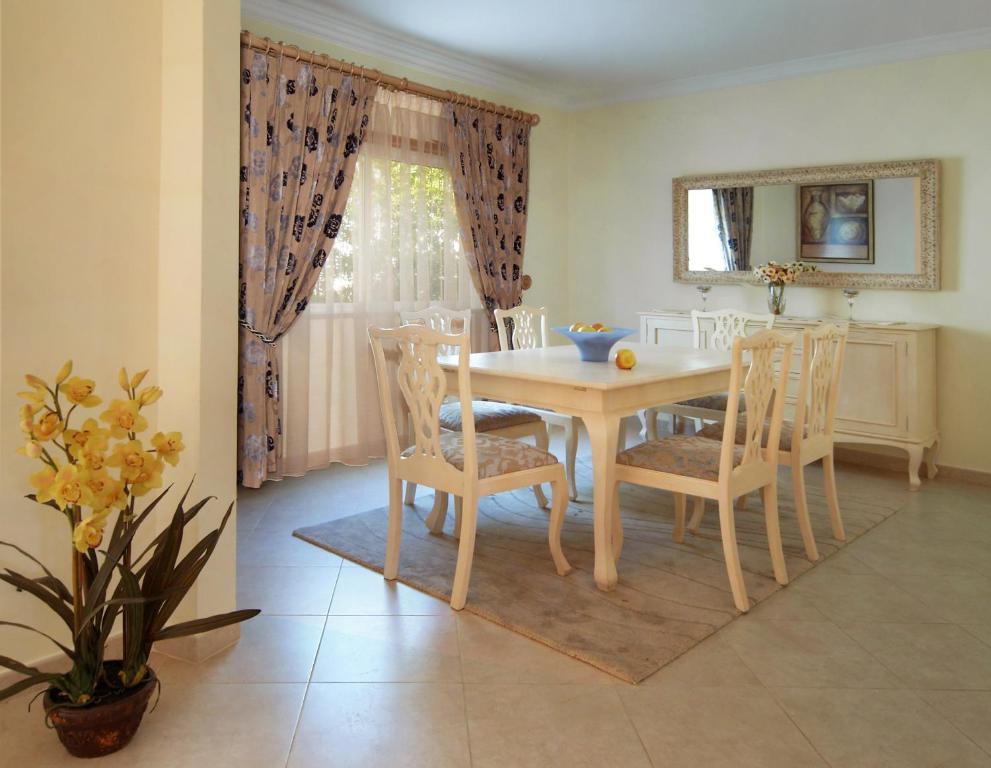 Hotel Oasis Parque Country Club Portimão Pokoj fotografie